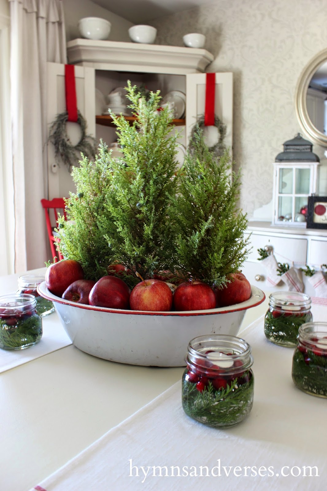 Christmas table centerpieces